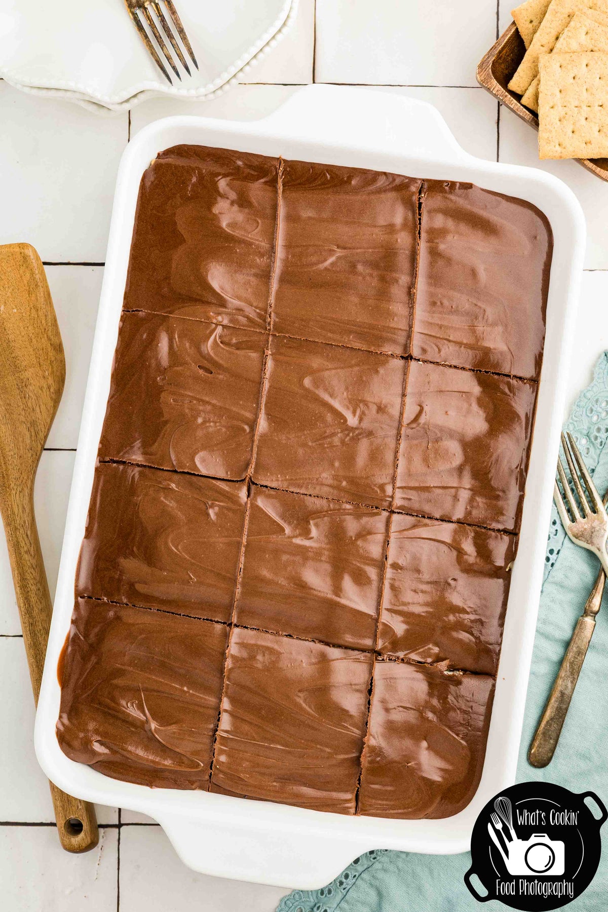 No Bake Chocolate Eclair Cake