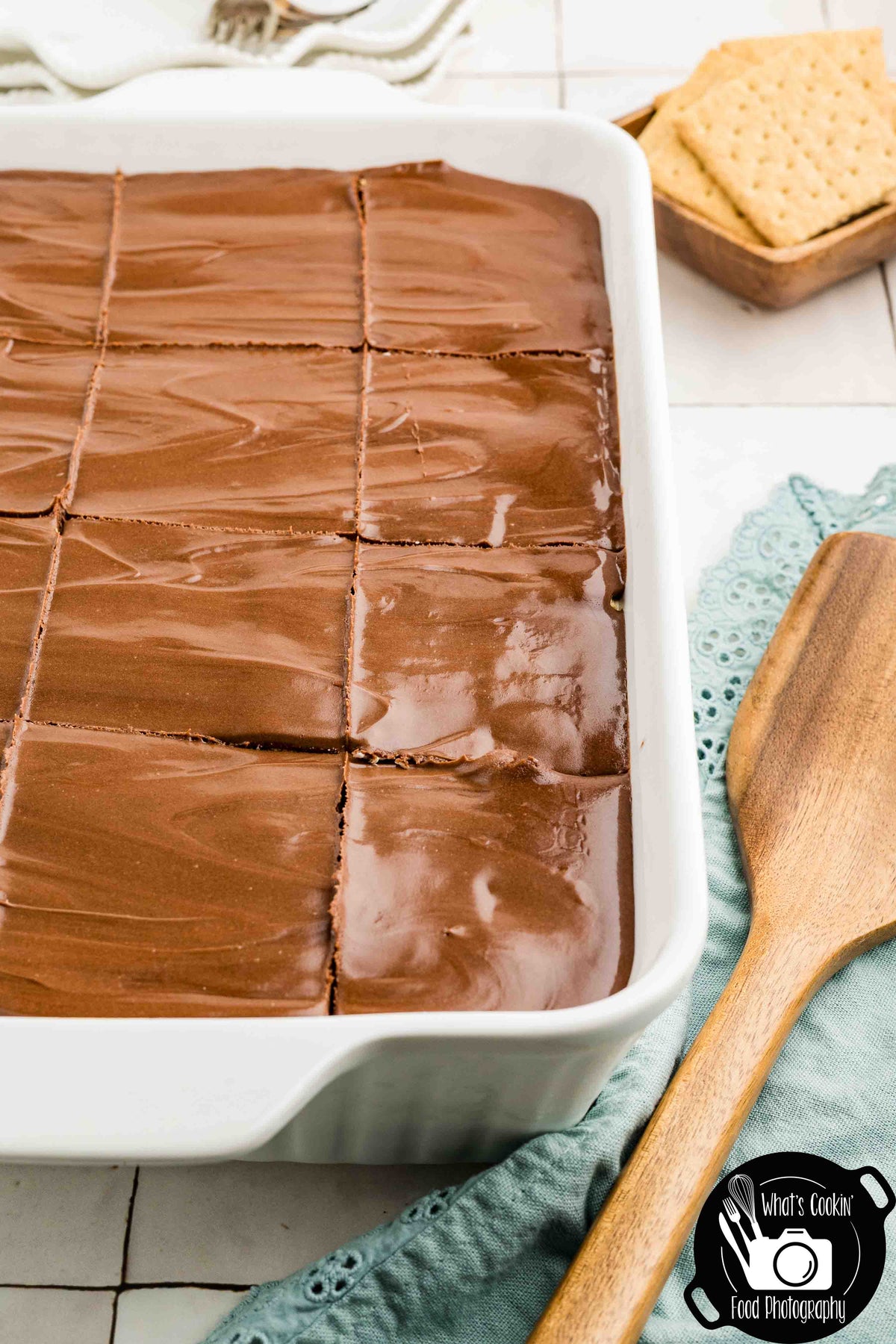 No Bake Chocolate Eclair Cake