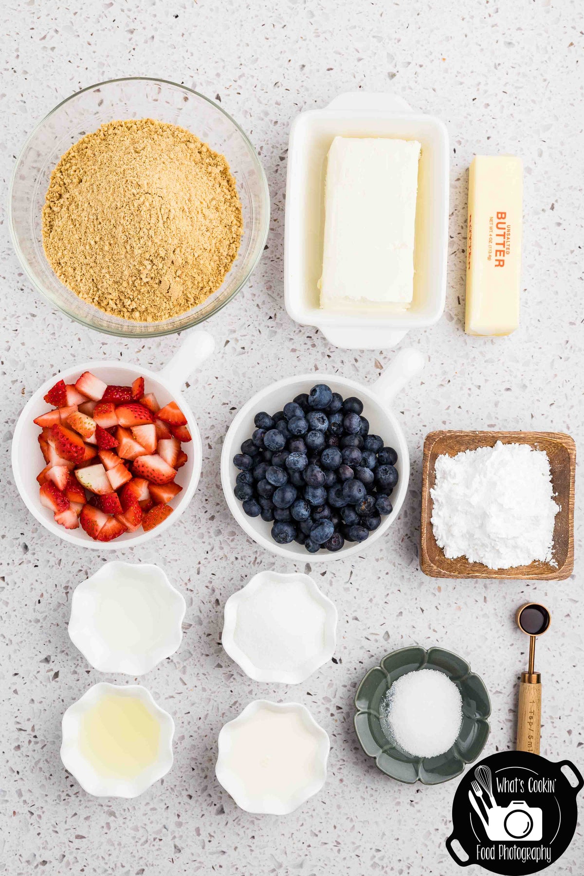 Blueberry and Strawberry Cheesecake Bars (No Bake)